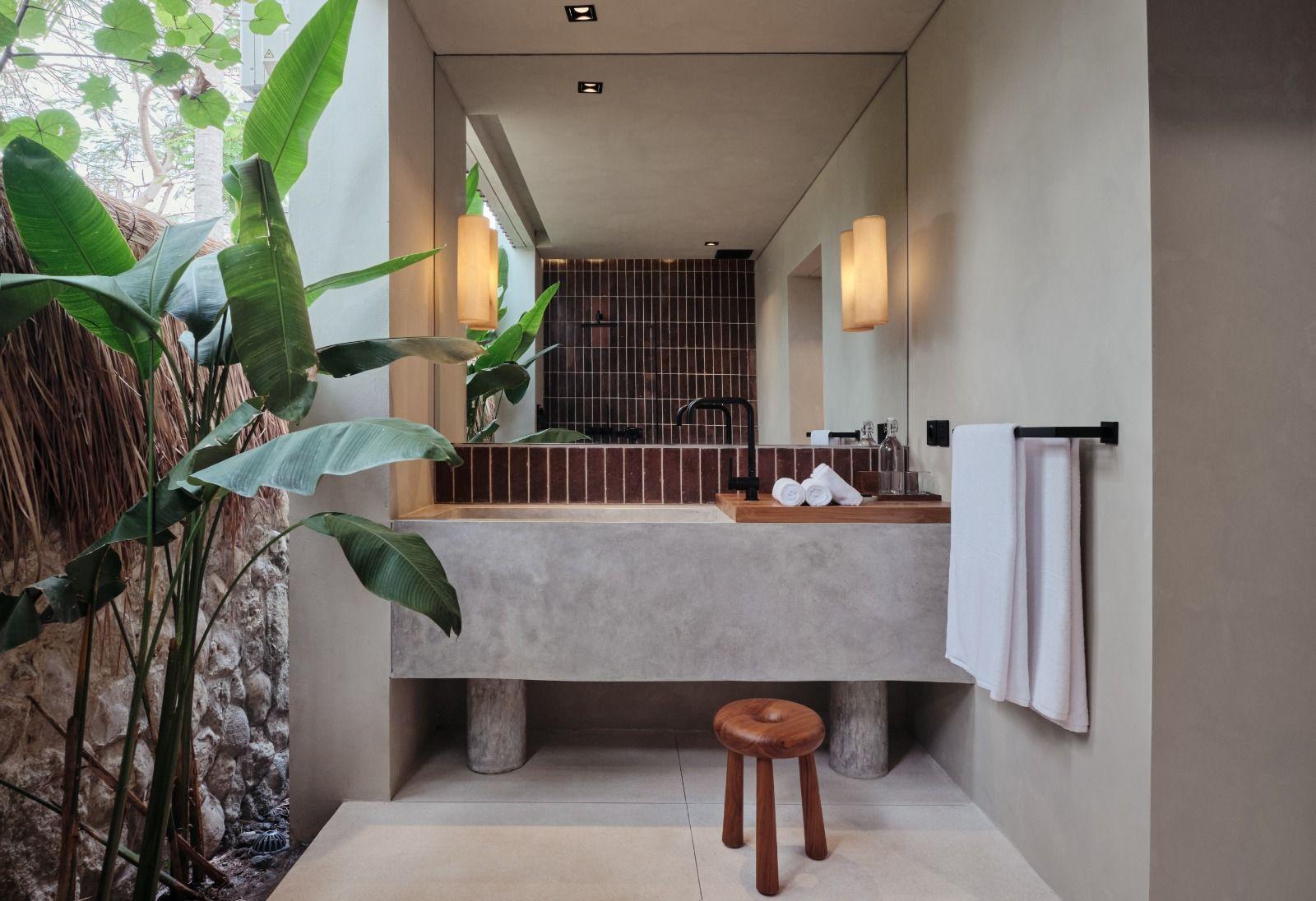 Pool Side ground floor bathroom, fully covered roof, one open wall.